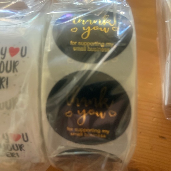 Thank You Sticker’s 500 1” Roll - Picture 4 of 8